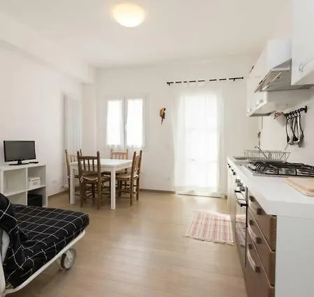 Casa Al Mare 1 Apartment *